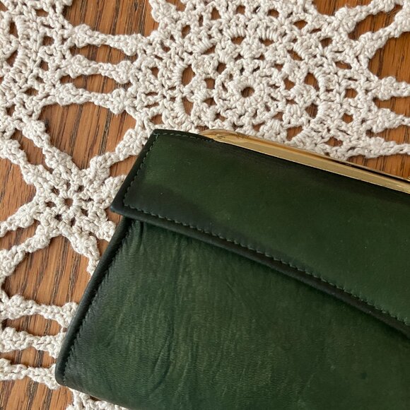 NOS Vintage Belle Brummel Green Leather Clutch Purse with the box - Picture 4 of 15